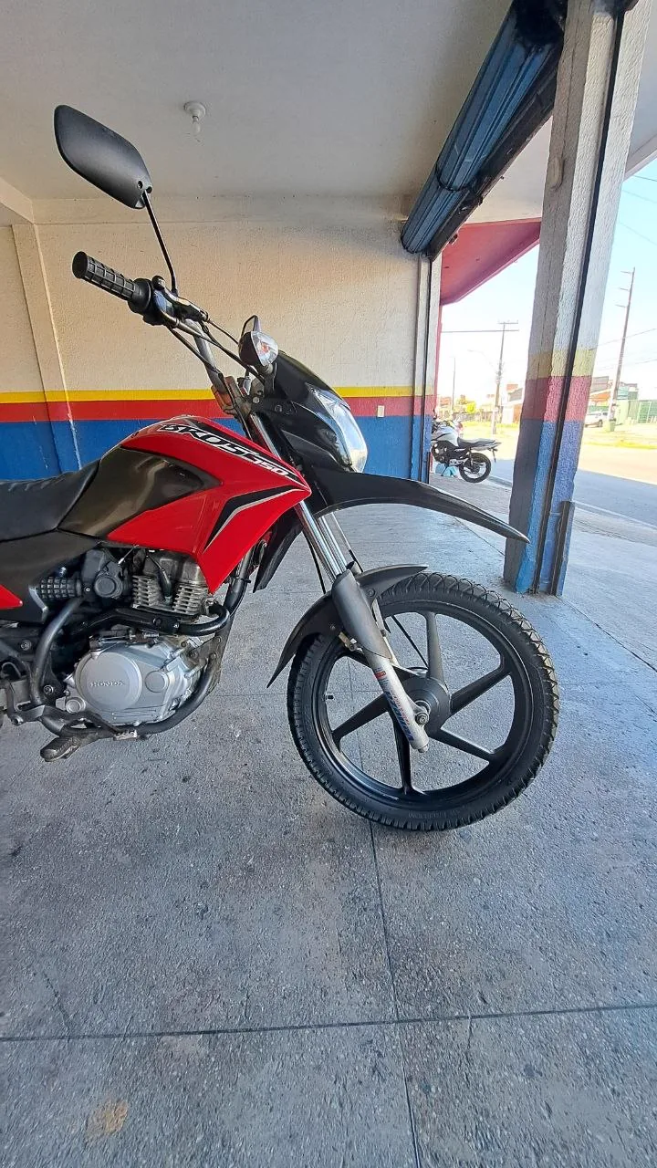 HONDA BROS 150 ES DETALHE FRENTE DIREITA